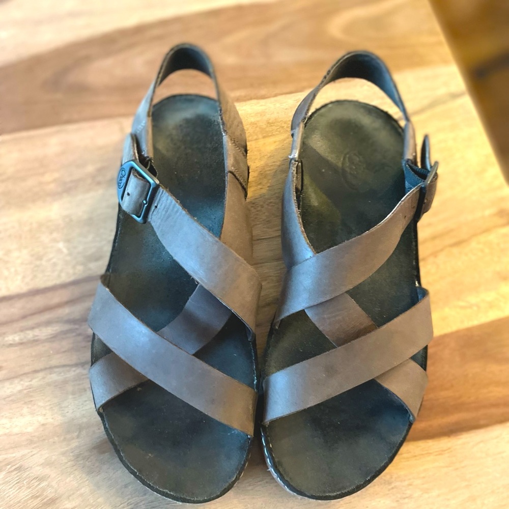 Wayfarer leather Chaco sandals